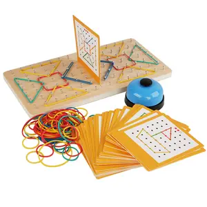 ที่กําหนดเองเด็ก Montessori รูปร่างเรขาคณิตสร้างสรรค์ไม้สองผู้เล่น Battle เล็บกระดานของขวัญการศึกษาของเล่นสําหรับเด็ก