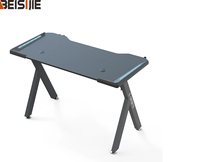Bureau de jeu BEISIJIE KY-1 en forme de Z avec surface en fibre de carbone, crochet pour casque et éclairage RGB