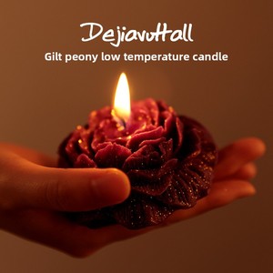 Vela Aromática Artesanal de Baja Temperatura con Diseño de Rosa y Peonía, con Cera Goteante, Aceite Esencial para Aromaterapia, Amigable con la Piel, para el Hogar - Product Image 1