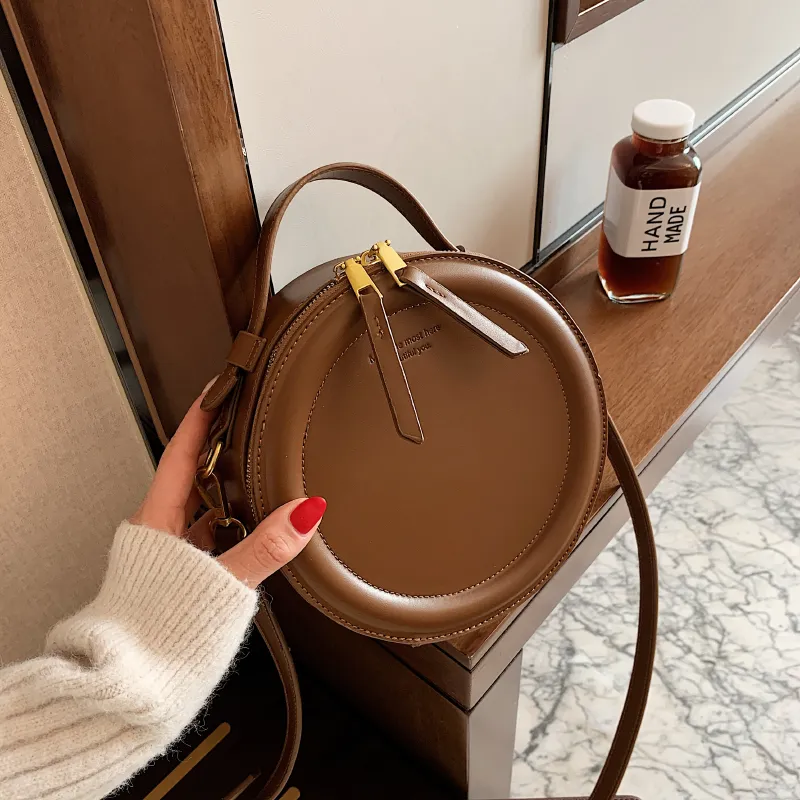 2022 New arrivals Ladies Round Messenger Handbags Luxury Purses Lady Crossbody Leather Hand bags For Women