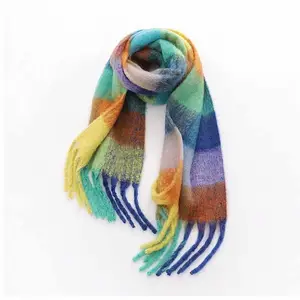 Groothandel 2020 nieuwste meisje halswarmer fashion rainbow kleur streep fringe goedkope vrouwen pashmina sjaal kasjmier