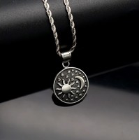 Sailor Moon colgante sol media luna colgante redondo medallón collares Luna y sol collar