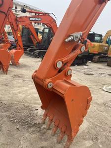 Excavadora Hitachi Usada de 8 Toneladas, Económica, Ideal para Movimiento de Tierras, Tuberías y Zanjas Profundas - Product Image 3