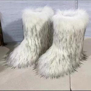 女性の冬ふわふわフェイクフォックスアライグマの毛皮のブーツ女性豪華な暖かいスノーブーツファッション冬の靴 - Product Image 3