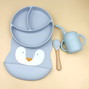 Plato de succión de silicona para bebé, cuenco con <span class=keywords><strong>cubiertos</strong></span> inoxidables, conjunto de alimentación infantil, Babero impermeable - Product Image 2