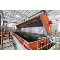 Machine de rotomoulage pour la fabrication de kayaks et de catamarans en plastique, four de rotomoulage oscillant