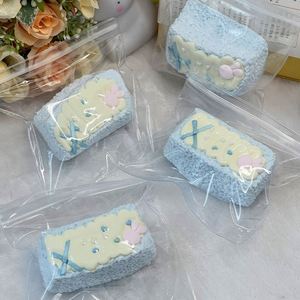 Juguete Realista de Bola de Arroz de 9.5cm de Largo, de Silicona de Grado Alimenticio, Antiestrés para Todas las Edades, para Niños de 5 a 7 Años, con Mermelada de Arándanos - Product Image 3