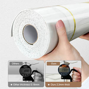 Rollo de papel tapiz autoadhesivo de azulejo estampado dorado, impermeable a prueba de humedad, perfecto para la redecoración del adorno de la sala de estar del baño - Product Image 3