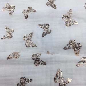 Tissu en mousseline <span class=keywords><strong>de</strong></span> <span class=keywords><strong>coton</strong></span> double couche léger avec impression métallisée 889819 pour robes, jupes, rideaux et jouets pour femmes - Product Image 2