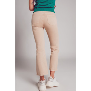 Jeans de Cintura Alta con Corte Acampanado en Color Arena - Product Image 5