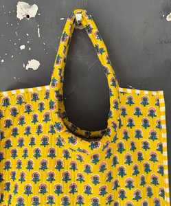Sac fourre-tout matelassé en coton fait main, imprimé artisanal, pour voyage, shopping, sac à bandoulière pour femme - Product Image 5