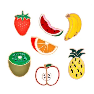 Pins de solapa de frutas de dibujos animados manzana fresa plátano naranja sandía piña Kiwi broche Pins