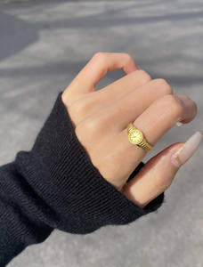 2024 diseño de nicho reloj de dedo anillo de amor de lujo relojes chapado en oro significado especial anillo relojes para mujer dedo - Product Image 5