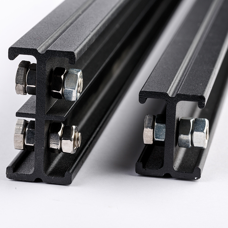 Pantografo per sistema di binari a soffitto | F001483