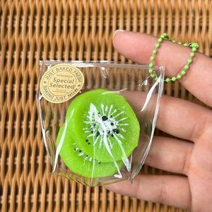 Jouets à presser Kawaii Mini Sac de Fruits, Super Doux en TPR, Banane et Kiwi Simulés, Porte-clés Pendentif Anti-stress pour Enfants - Product Image 1