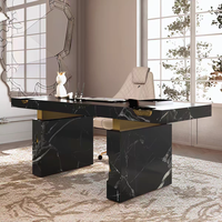 Bureau de luxe tendance 2026 en marbre, design moderne et minimaliste, en acier inoxydable, personnalisable pour studio de créateur et maison haut de gamme