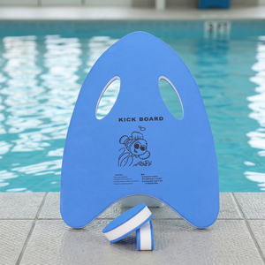 Planche de natation bleue avec motif poisson, aide à la flottabilité pour enfants, utilisation en piscine, matériau EVA, équipement sportif d'été - Product Image 1