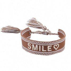 Bracelets d'amitié en tricot de haute qualité, taille ajustable, motif tressé, broderie tissée, avec pompon - Product Image 2