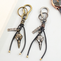 Porte-clés gothique Crâne de Corbeau, Cordon en Cuir Vintage, Accessoire de Voiture, Style Punk Unisexe, Cadeau pour Hommes et Femmes