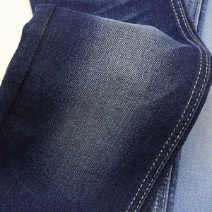 Vente en gros de <span class=keywords><strong>tissu</strong></span> denim stretch en coton sergé 11.8 OZ 61 pour garçons et filles par Yard - Product Image 5