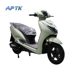 มอเตอร์ไซค์ไฟฟ้าสำหรับผู้ใหญ่ APTK TK037 รุ่น Racing กำลังมอเตอร์ 2500 วัตต์ ความเร็วสูงสุด 45 กม./ชม. แรงดัน 72 โวลต์ ระยะทางวิ่งได้ 50-60 กม. เหมาะสำหรับการเดินทางประจำวัน - Product Image 5