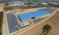 Grande structure en acier préfabriquée pour centre d'entraînement équestre avec services de soudage, découpe et pliage