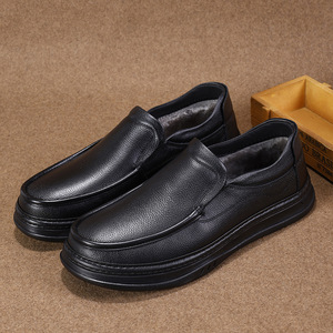 Mocassins d'hiver pour hommes en cuir véritable, doublés de fourrure, à enfiler, bout rond, semelle en caoutchouc, chaussures confortables et chaudes pour le bureau et la carrière - Product Image 1