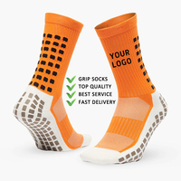 Chaussettes antidérapantes de sport pour le basketball, le football et autres sports, chaussettes de sport antidérapantes de designer en gros