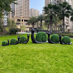 Sculpture d'escargot idyllique en fibre de verre verte - Décoration de jardin sculptée à la main pour pelouse, cour et jardin arrière, tailles personnalisées disponibles - Product Image 3