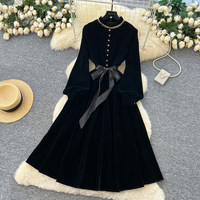 Robe élégante noire en velours pour femme, coupe trapèze, col montant, manches longues lanternes, ceinture à nouer, pour fêtes décontractées, longueur midi