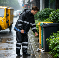 Ensemble de pluie durable avec bandes réfléchissantes visibles la nuit pour agents de circulation, agents de sécurité, travailleurs routiers et agents d'assainissement