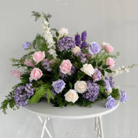 Luxuriöse Rosa-Weiße Blumenkugel-Tischdekoration mit Grün, Hochzeits-Blumenarrangements für Tischdekoration