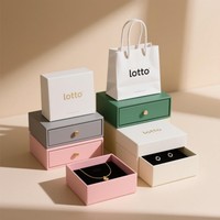 Boîtes en papier pour emballages cadeaux et bijoux, avec logo personnalisé, gaufrage ondulé, fermeture rigide, pliage magnétique, vente en gros