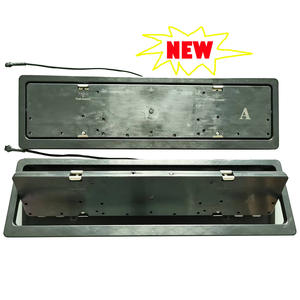 Marco de Matrícula Europeo para Vehículos Eléctricos R, Acero Inoxidable Tipo 001, Compatible con Rusia, Reversible - Product Image 4