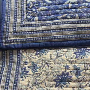 Colcha Kantha India Vintage de Diseño Premium, Estampada, Cosida a Mano, de Algodón con Patrón Impreso para Cubrecama, Gudari para Hotel - Product Image 1