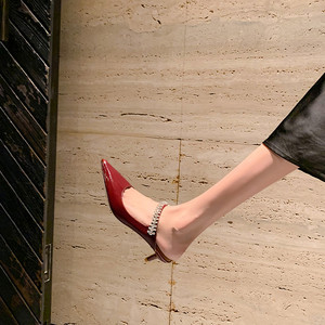 Sandali Personalizzati Ispirazione JC in Vernice Rossa con Tacco a Spillo Sottile da 5cm e Soletta Imbottita in Pelle di Pecora per Matrimoni e Banchetti all'Ingrosso - Product Image 2