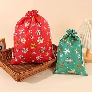Sacs en lin à cordon de serrage pour Noël, 20x30cm, imprimé flocon de neige et renne doré, pochette cadeau en toile de jute, emballage pour bonbons de Noël - Product Image 3