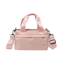 Sac à main minimaliste tendance été pour femmes, sac à main décontracté pour les trajets quotidiens, petit sac carré à bandoulière.