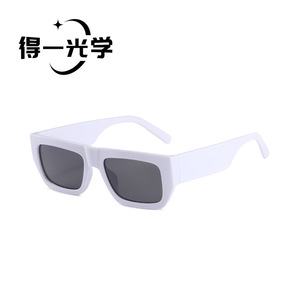 Square Sunglasses Black PC Frame UV400 Women Fashion <b>Eyewear</b> - Product Image 4
