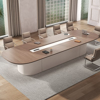 Grande table de conférence ovale avec plateau épais, fente de gestion des câbles centrale, extrémités arrondies, placage bois, table de réunion de bureau moderne