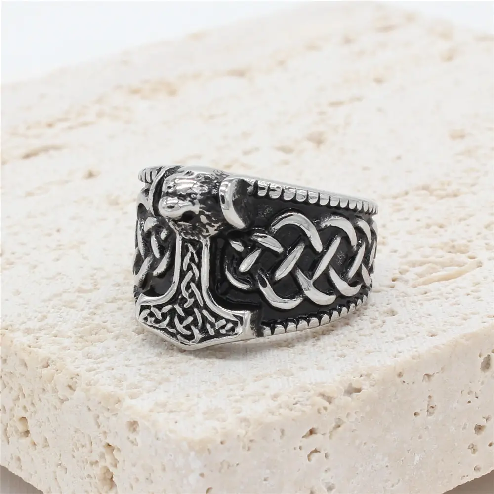 Viking Bear Head Celtics spirale Knot Rune Ring Biker amuleto gioielli Nordic acciaio inossidabile argento Thor Hammer Ring Men