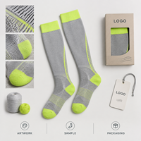 Chaussettes de compression sportives pour infirmières, avec garniture confortable, soutien gradué du mollet, composition du matériau, logo, format de l'emballage, échantillon, avis