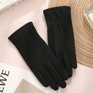 Guantes de Invierno para Mujer, Diseño Suave y Cálido con Logotipo Personalizado, Ideales para Compras, Conducir y Actividades al Aire Libre - Product Image 3