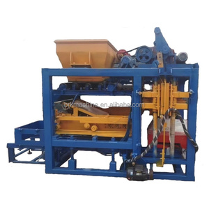 Ligne <span class=keywords><strong>de</strong></span> production <span class=keywords><strong>de</strong></span> blocs creux et <span class=keywords><strong>de</strong></span> briques en béton entièrement automatique Qt4-<span class=keywords><strong>25</strong></span>, haute productivité - Product Image 4