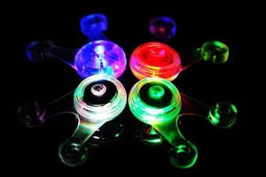 Feu arrière de vélo suspendu Hot Wheel Flash, petite taille, pour la conduite nocturne, LED grenouille, matériau ABS, accessoires de sécurité, avertissement, batterie, étanche - Product Image 6