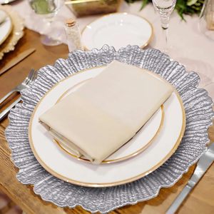 Platos Base Irrompibles <span class=keywords><strong>de</strong></span> Plástico Plateado <span class=keywords><strong>de</strong></span> 13 Pulgadas con Diseño <span class=keywords><strong>de</strong></span> Arrecife y Acabado Metálico para Recepciones <span class=keywords><strong>de</strong></span> Boda al por Mayor - Product Image 4