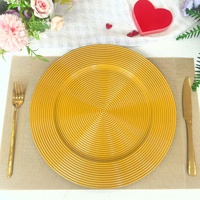 Assiettes de présentation en plastique 13 pouces (33 cm) – Or nacré et or rose, motif anneau – Durables, style luxe léger, pour extérieur, hôtel, mariage