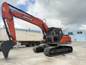 Excavatrice DOOSAN 225 hydraulique fabriquée au Japon, prix bas, 90% neuve, excavatrice d'occasion DOOSAN 340 avec garantie d'un an à vendre - Product Image 4