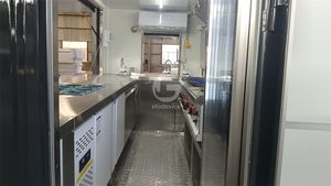 Stands de bière préfabriqués en plein air, kiosques de style conteneur, structures en acier avec panneaux sandwich et restaurants mobiles. - Product Image 2