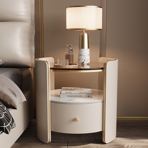 <span class=keywords><strong>Table</strong></span> <span class=keywords><strong>de</strong></span> <span class=keywords><strong>chevet</strong></span> au design moderne, mobilier <span class=keywords><strong>de</strong></span> chambre à coucher, <span class=keywords><strong>table</strong></span> <span class=keywords><strong>de</strong></span> <span class=keywords><strong>chevet</strong></span> ronde en bois massif <span class=keywords><strong>de</strong></span> luxe italien, <span class=keywords><strong>table</strong></span> <span class=keywords><strong>de</strong></span> <span class=keywords><strong>chevet</strong></span> ronde en verre brun - Product Image 2